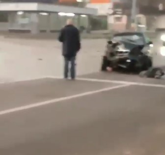 В Харькове произошло лобовое ДТП с участием автомобиля такси. Видео 